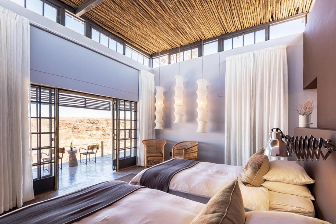 Fish River Lodge Ariamab エクステリア 写真